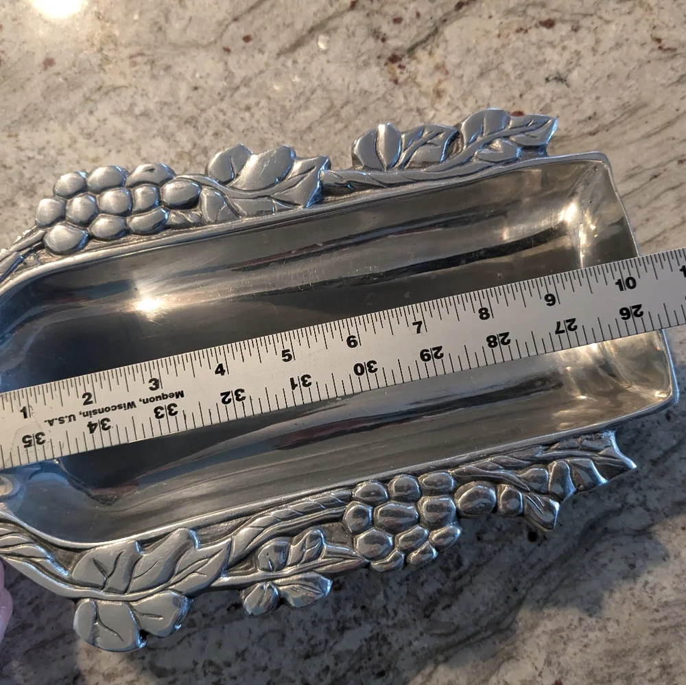 Pewter Vintage Wine Bottle Display Grape Bar Cocktails Made In America